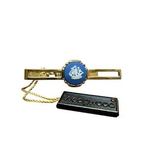 Wedgwood Gold and Blue Tie Clip
